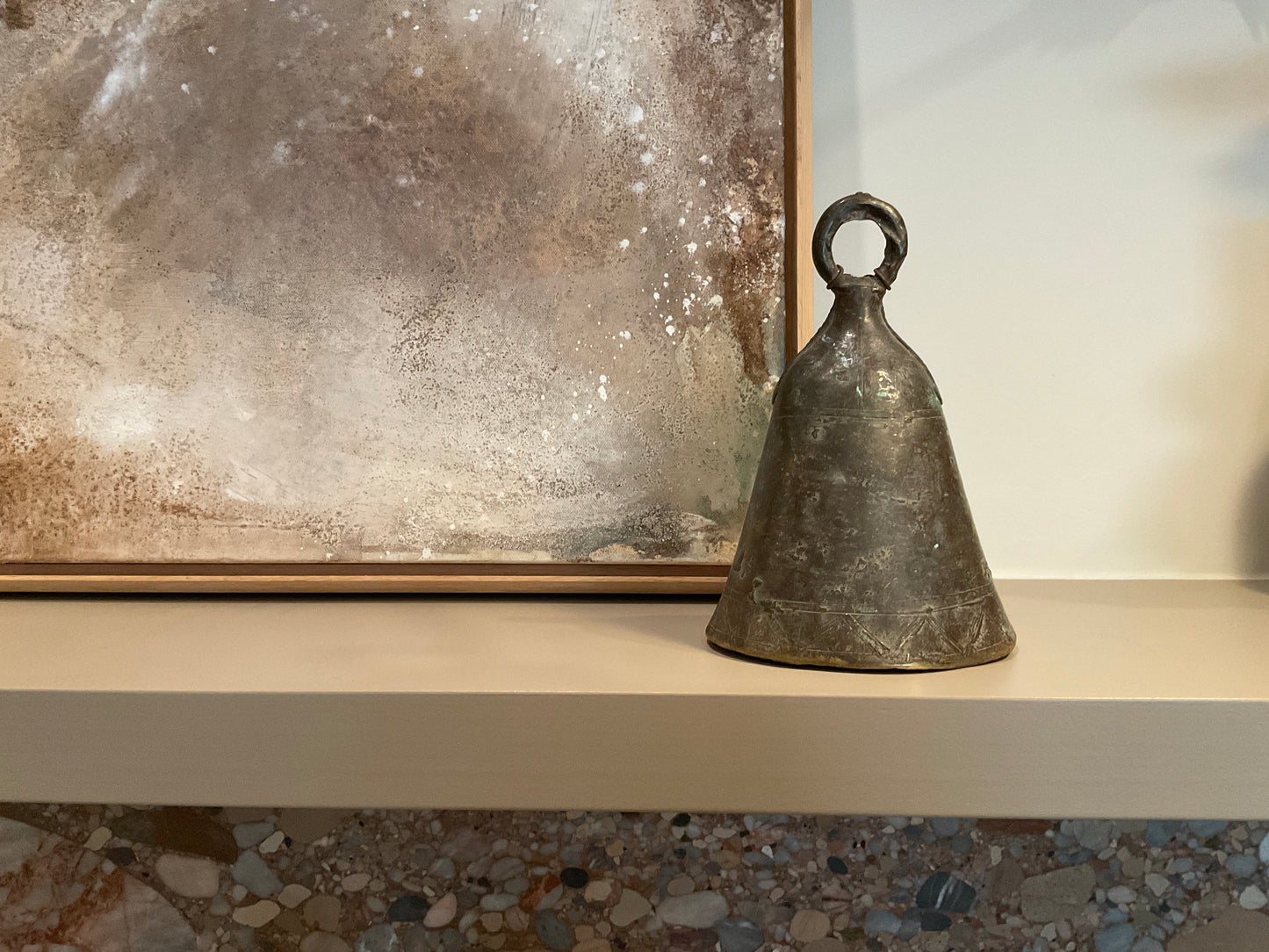 Bronze Bell, Medium