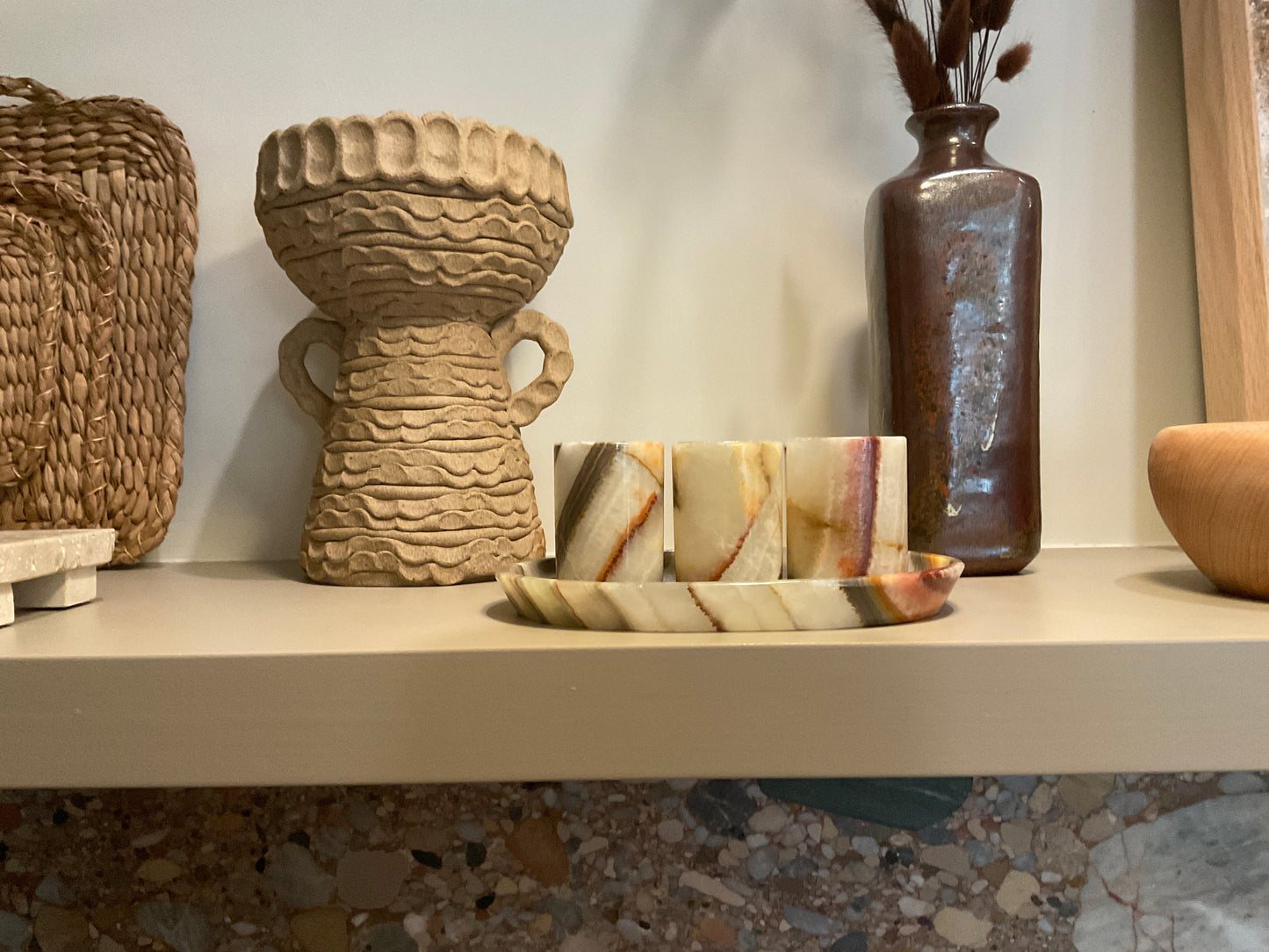 Onyx Tray with Six Glasses