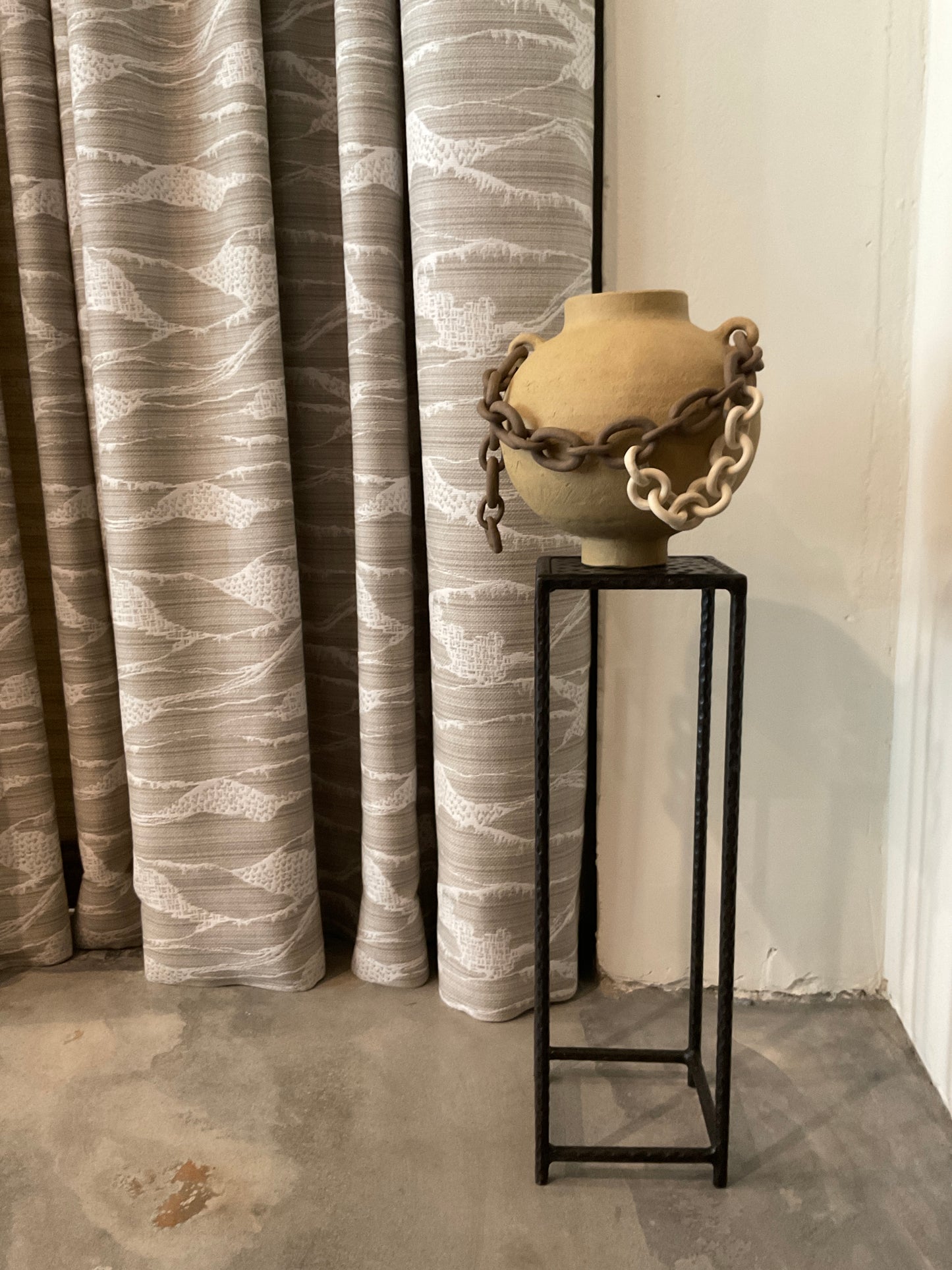 Small Orb Vase w Two Tone Chain