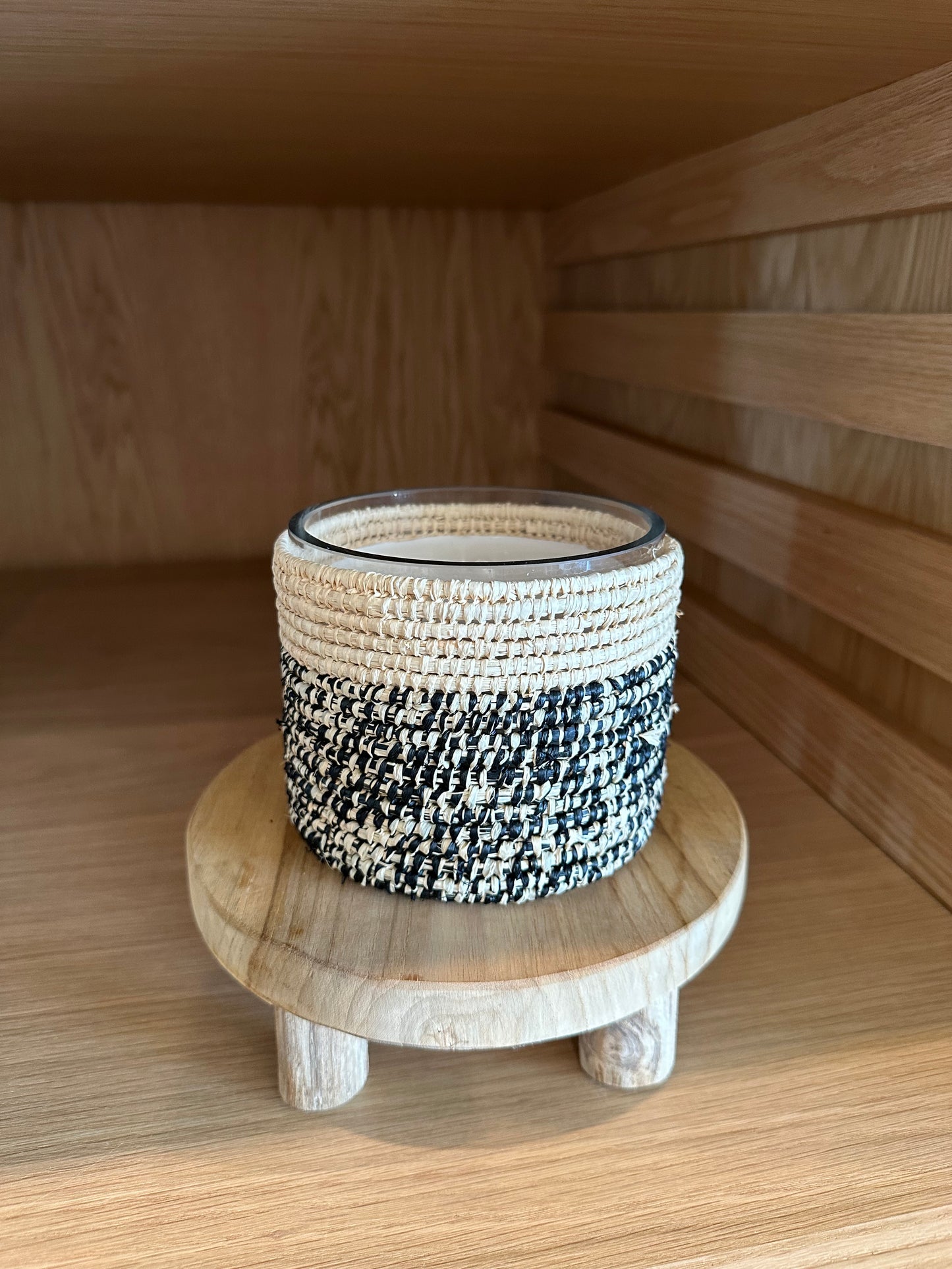 Rita Raffia Candle