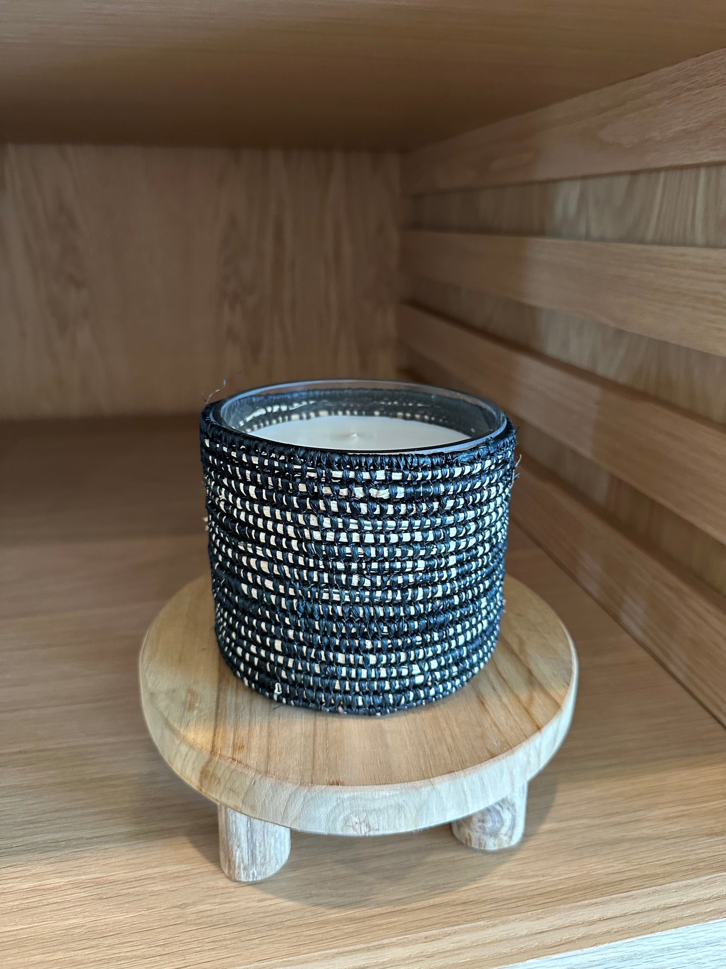 Naya Raffia Candle