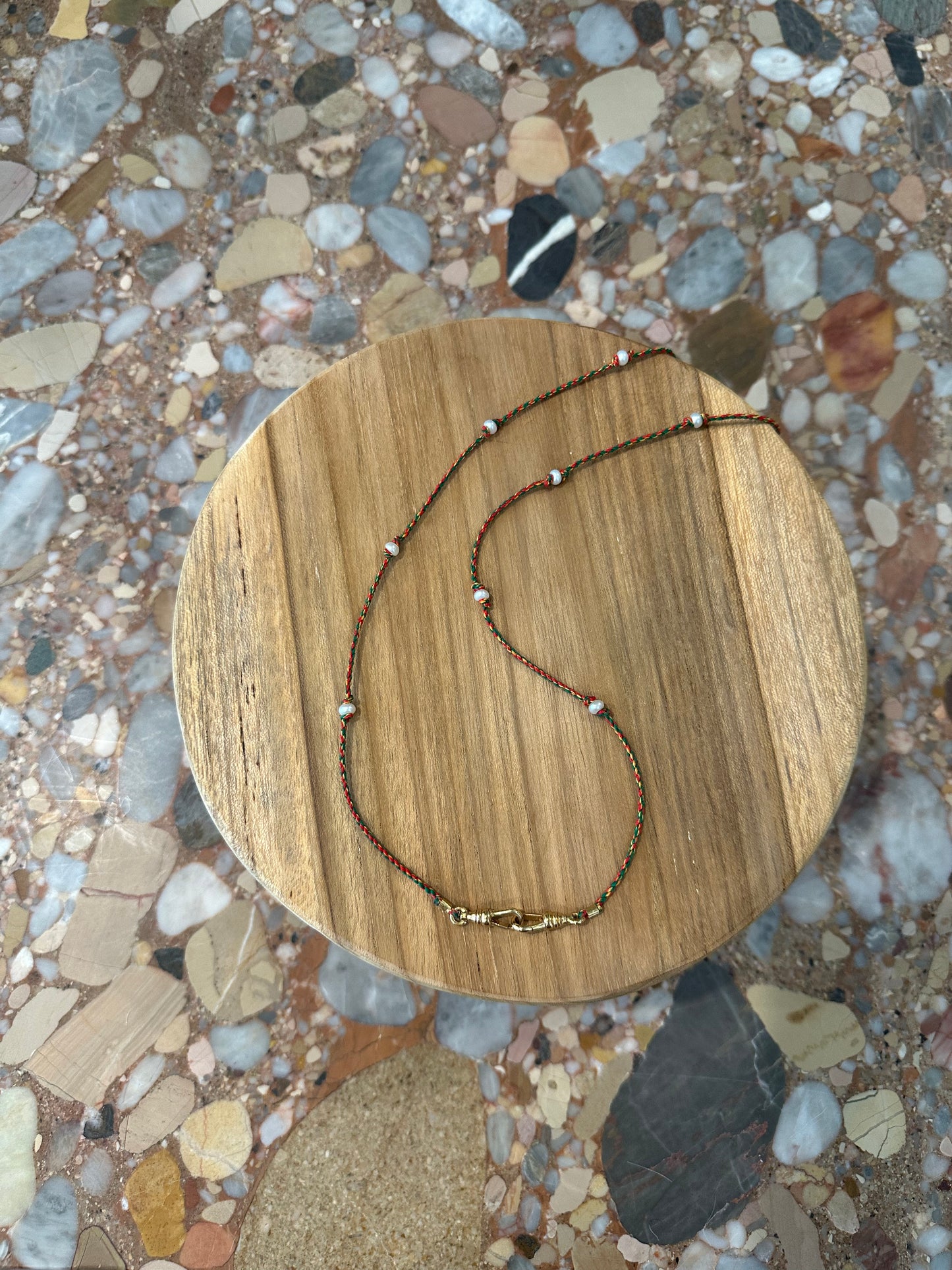The Pearl Station Necklace, Rasta