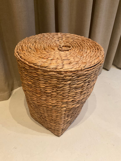 Hand Woven Water Hyacinth Basket w/Lid, Medium