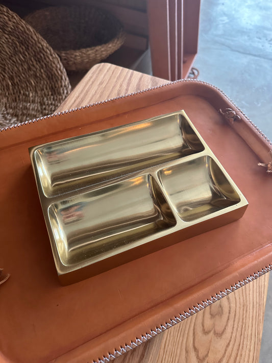 Brass catchall tray