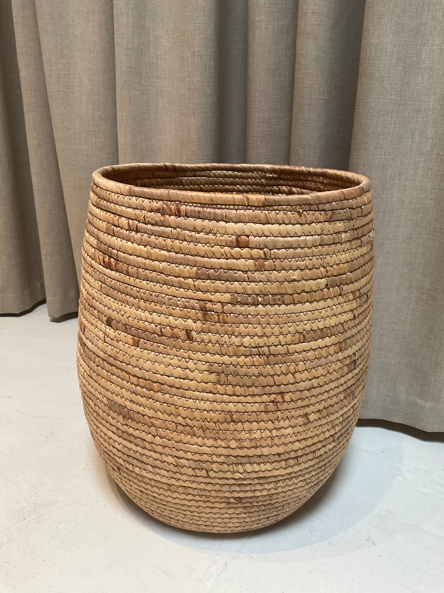 Hand Woven Water Hyacinth Basket, Large