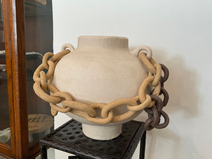 Small Orb with Two-Tone Chain Vessel