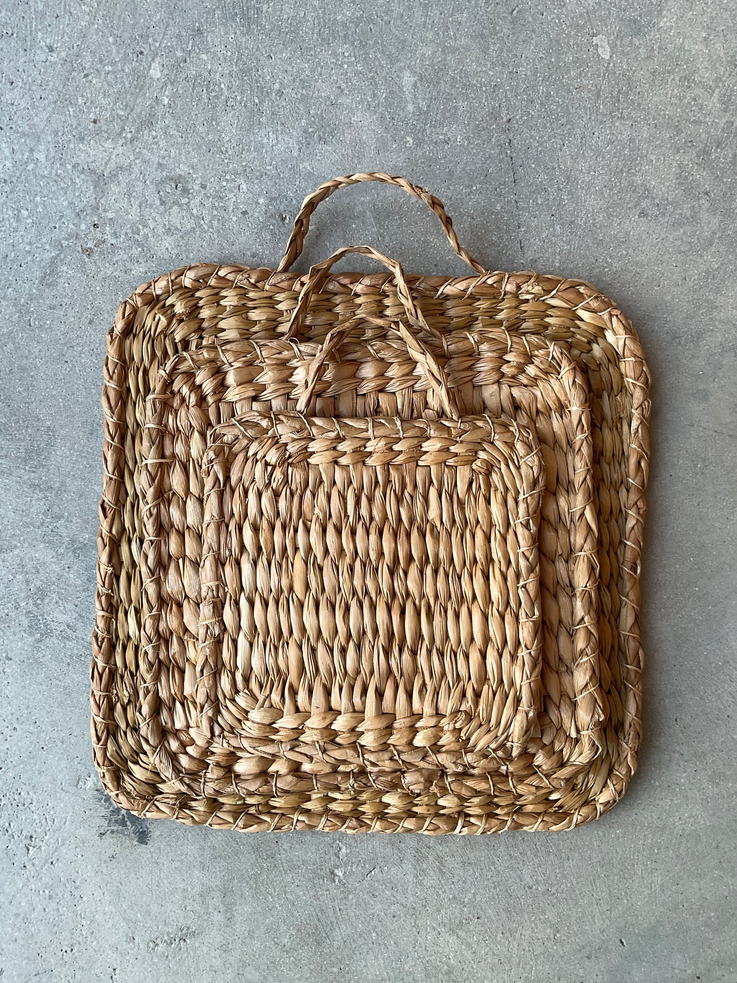 Hand Woven Bankuan Trivets w/ Handles Set