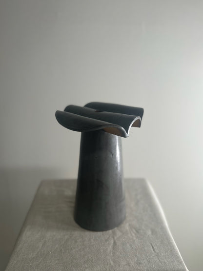 B Zippy Ruffle Vase