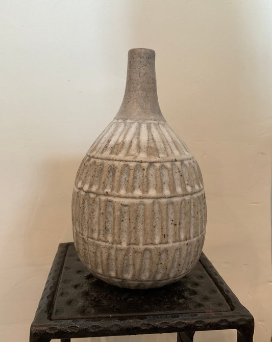 White Linear Ceramic Long Neck Vase