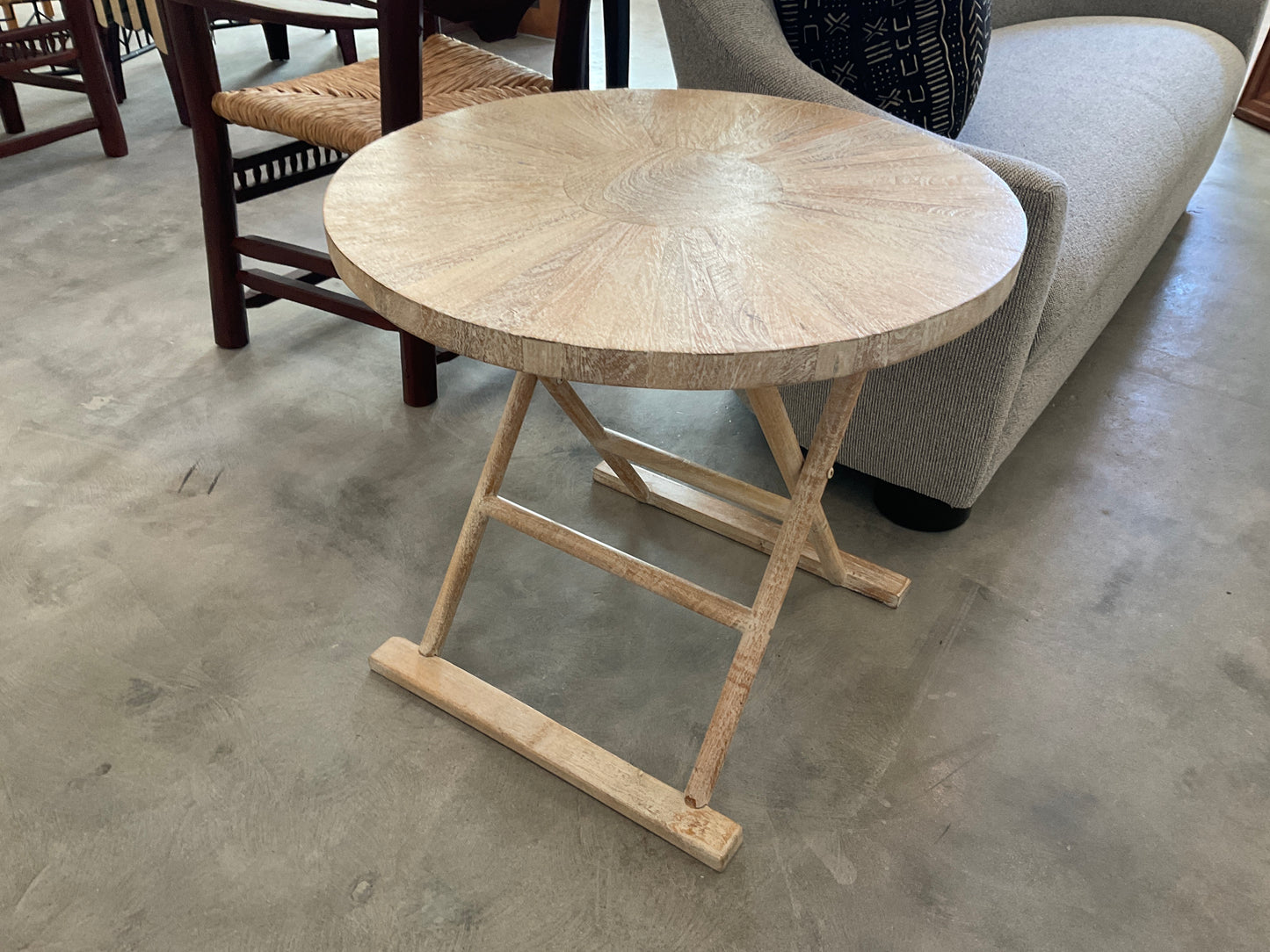 X Base Round Side Table